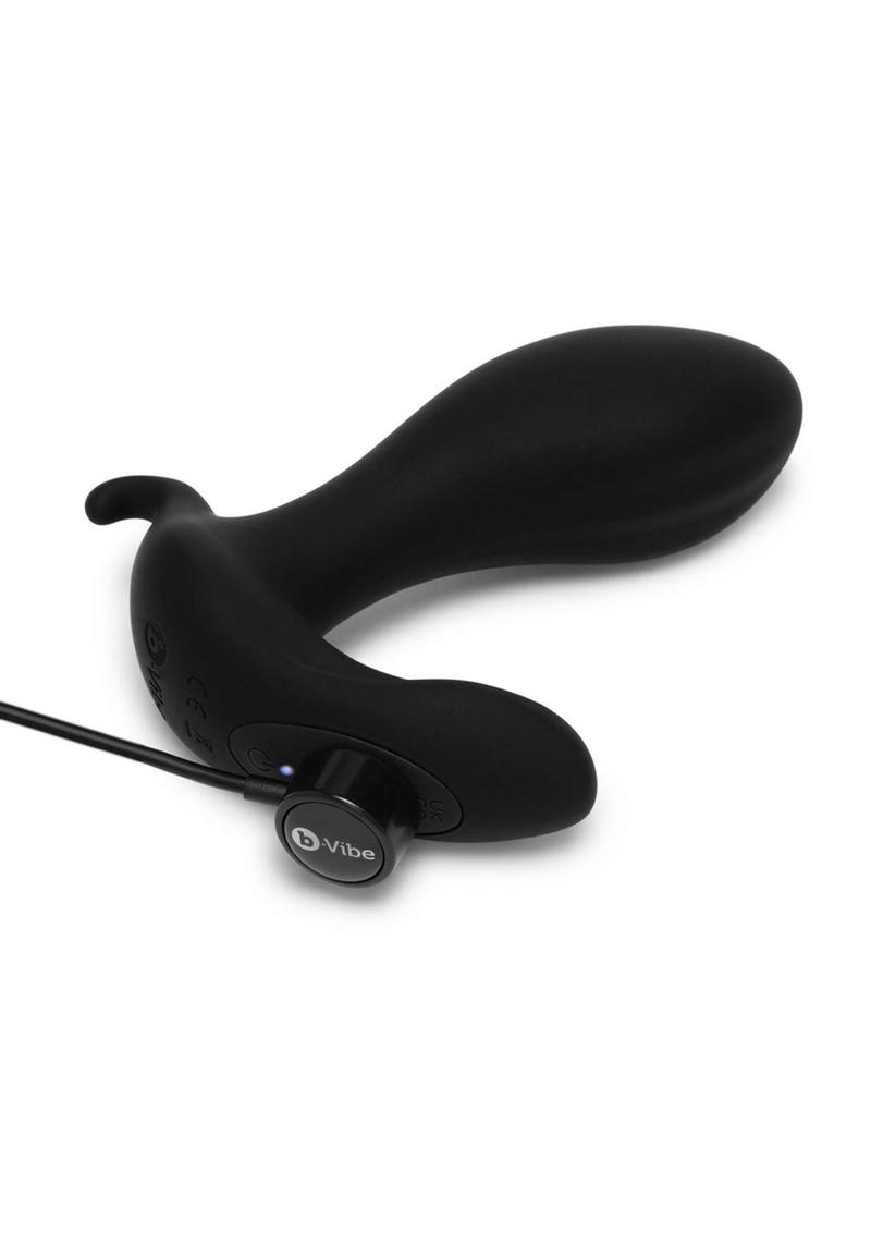 B-Vibe Expanding Plug Rechargeable Silicone with Remote Anal Plug